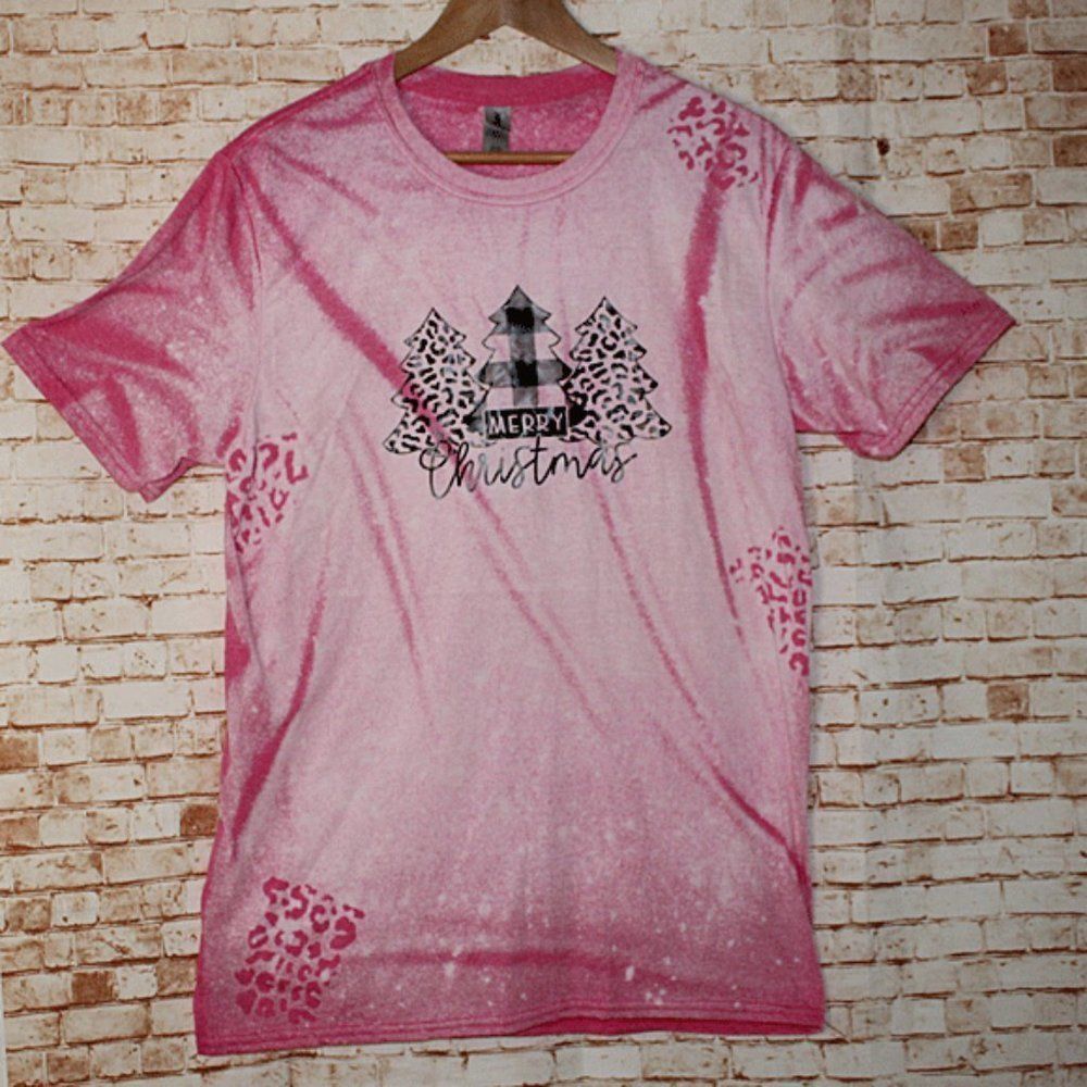 Merry Christmas Bleached T-shirt Size M